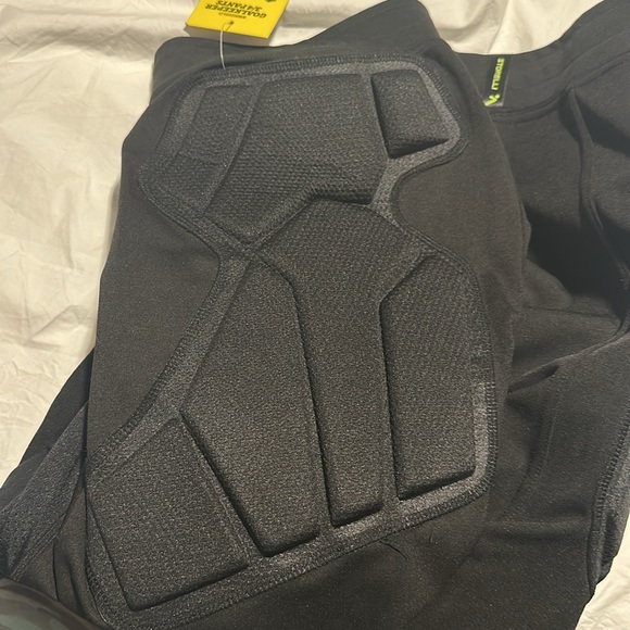 Storelli Men’s Large Exoshield Goalkeeper 3/4 Pants BNWT - Picture 10 of 11